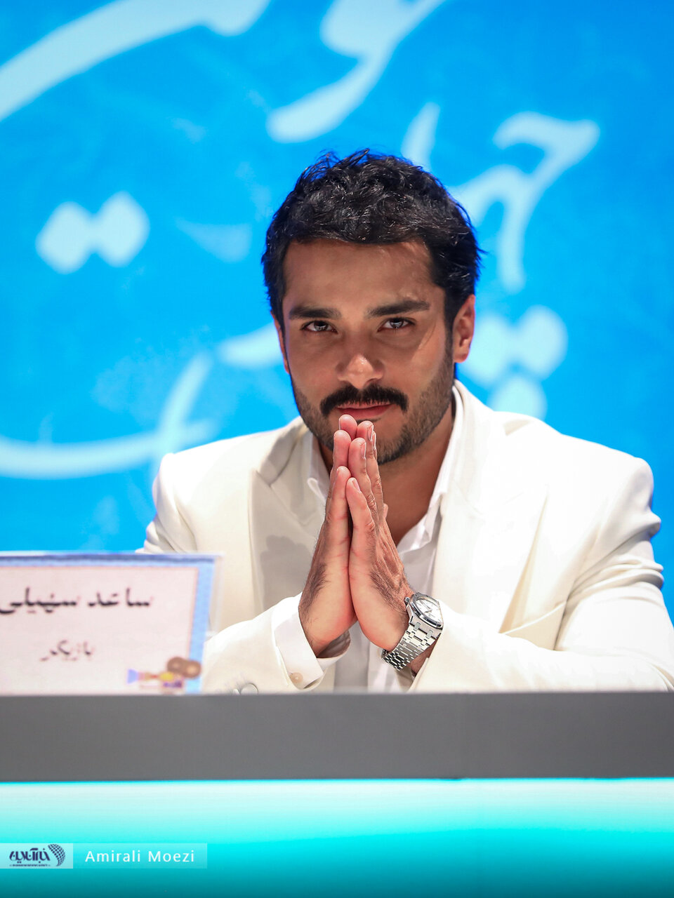 نشست خبری فیلم «خدای جنگ» با حضور بازیگران و عوامل فیلم برگزار شد نشست خبری فیلم «خدای جنگ» با حضور بازیگران و عوامل فیلم برگزار شد