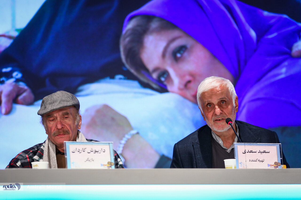 نشست خبری فیلم «خدای جنگ» با حضور بازیگران و عوامل فیلم برگزار شد نشست خبری فیلم «خدای جنگ» با حضور بازیگران و عوامل فیلم برگزار شد