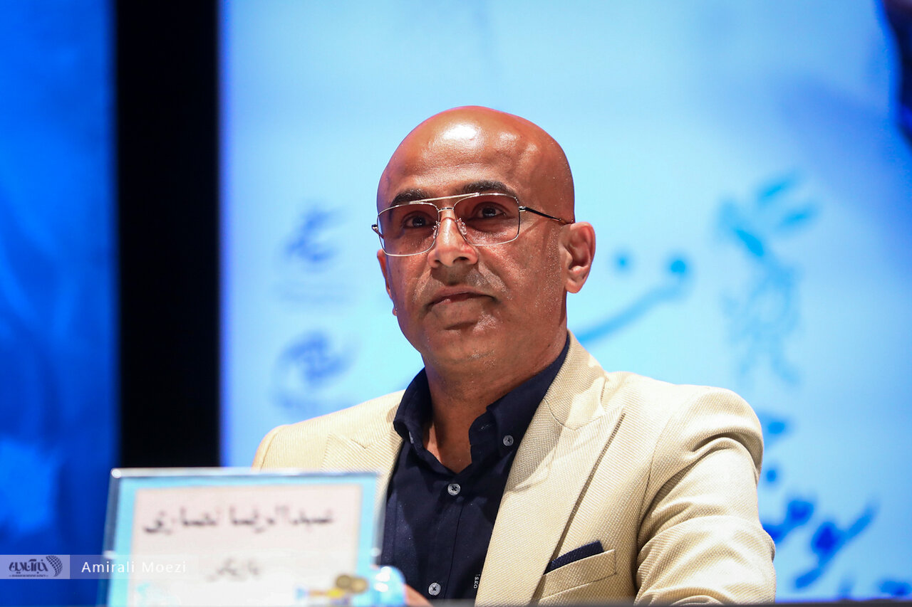 نشست خبری فیلم «خدای جنگ» با حضور بازیگران و عوامل فیلم برگزار شد نشست خبری فیلم «خدای جنگ» با حضور بازیگران و عوامل فیلم برگزار شد