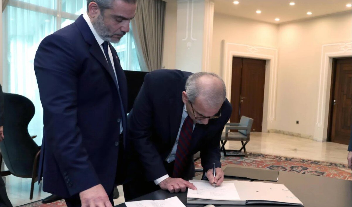 دامادی نو برای عروس خاورمیانه؛او لبنان را به کدام سو میبرد؟/آیندهای مبهم در پس پرده این عروس جنگزده