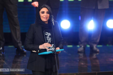 قاب هایی تماشایی از اختتامیه جشنواره فیلم فجر