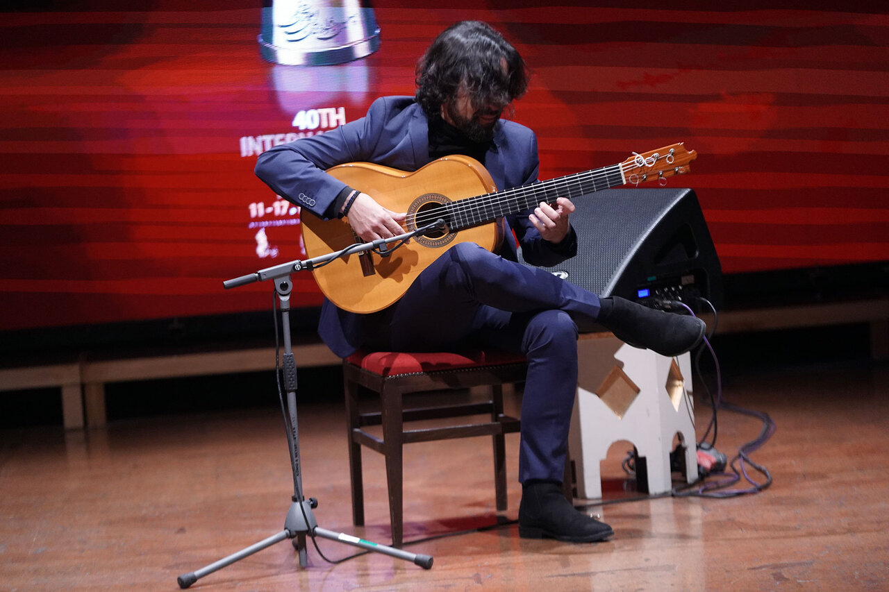 از روح زنانه در زخمههای شورانگیز «کاسارس» اسپانیایی به گیتارش تا نغمههای جاز و شرقی شده «علیاف» و «داغستان»