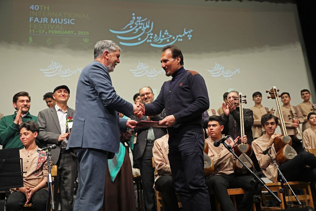 آنتونیو گاسپار: به مسوولان جشنواره برای دعوت دانیل کاسارس تبریک میگویم