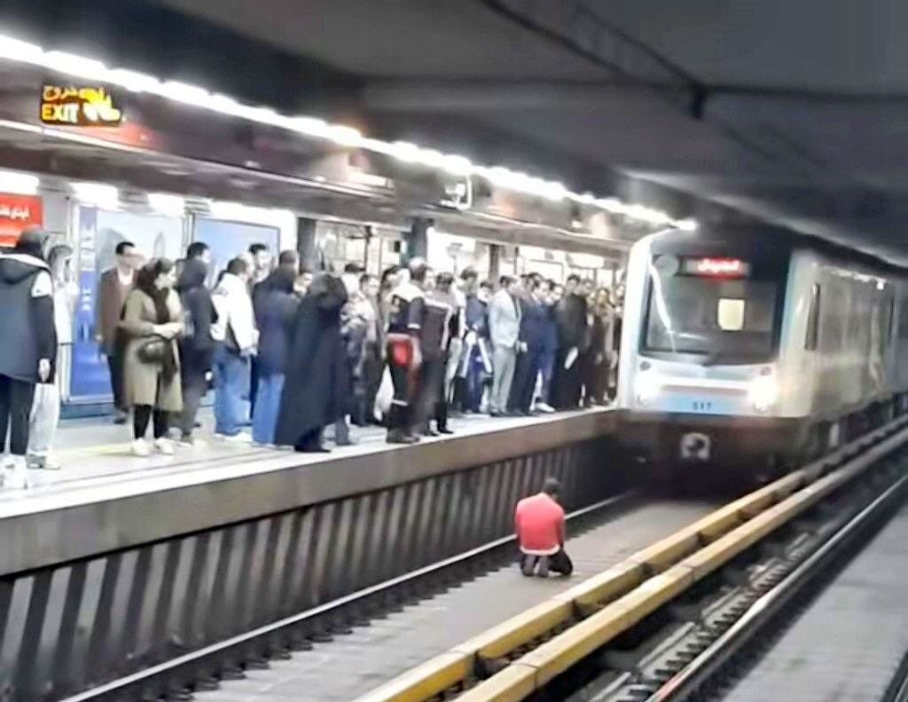 فردگرایی؛ ماحصل بیتفاوتی اجتماعی/ چرا نسبت به آسیبهای اجتماعی منفعل شدهایم؟/ نرخ بالای خودکشی در این استانها