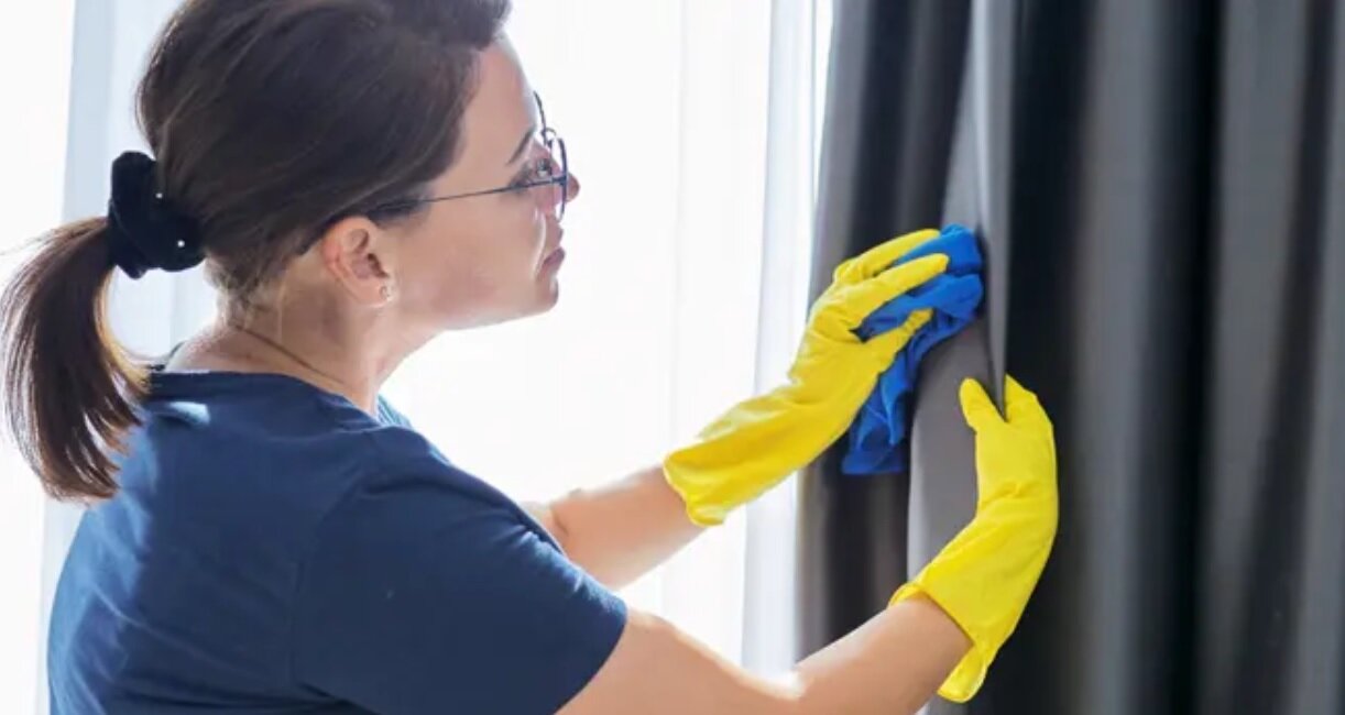 هشدارهای خانهتکانی| شستشوی پردهها و مبلمان با کمترین آسیب