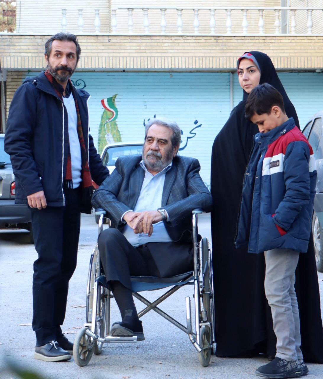 روایت متفاوت از زندگی «بلاگرها»! و خوانشی از دفاع مقدس با «روشنتر از خورشید»