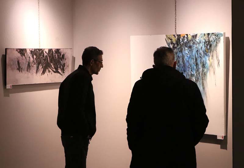 ۳۰ نگاره روی بالِ سیمرغِ "سرزمین من"