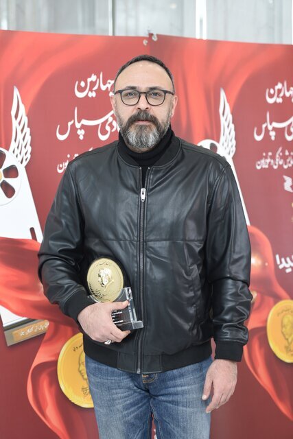 از پرسشهای قابل تامل ساداتیان تا خواهش پژمان بازغی