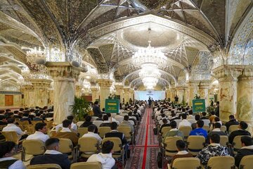 جشن تکلیف هزاران نوجوان پسر در حرم امیرالمومنین (ع)
