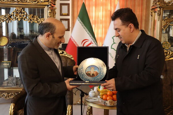 فرش آذربایجان، ظرفیت گسترش روابط ایران و آلمان/ استقبال از تجربیات زیستمحیطی آلمان در حوزه مدیریت شهری