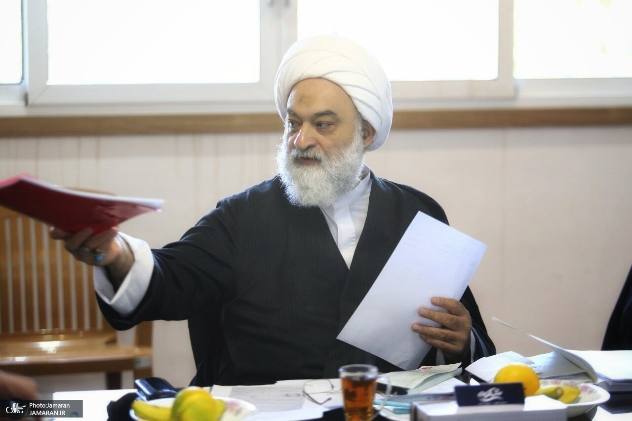 روحانی عضو فداییان اسلام که با ترور مخالف بود/به نواب گفته بود تا زمانی با شما هستم که قتل نباشد/ ناگفتههایی درباره آیتالله مستجابالدعوی