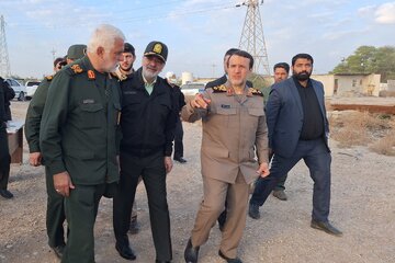 بازدید سردار رادان و سردار کارگر از مرکز فرهنگی و موزه دفاع مقدس خوزستان در اهواز بازدید سردار رادان و سردار کارگر از مرکز فرهنگی و موزه دفاع مقدس خوزستان در اهواز