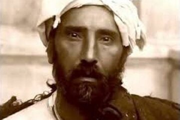 عکس/ قاتل ناصرالدین‌شاه در زندان، ۱۲۷۵ خورشیدی
