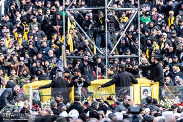 خروش آزادگان جهان در بیروت