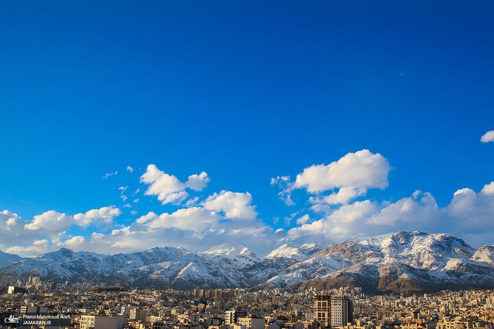 آسمان آبی و بی‌نظیر امروز تهران