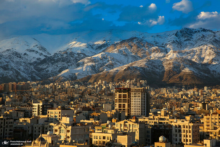 آسمان آبی و بی‌نظیر امروز تهران