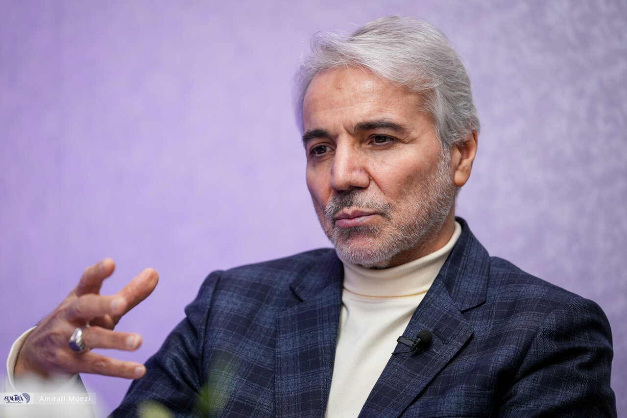 نوبخت: با مردم گرسنه نمی توانیم رو در روی دنیا بمانیم/ روحانی آینده ایران را قطعا دستآویز رفاقت نمی کند/ یک گروه خواهان ابقای تحریم ها هستند