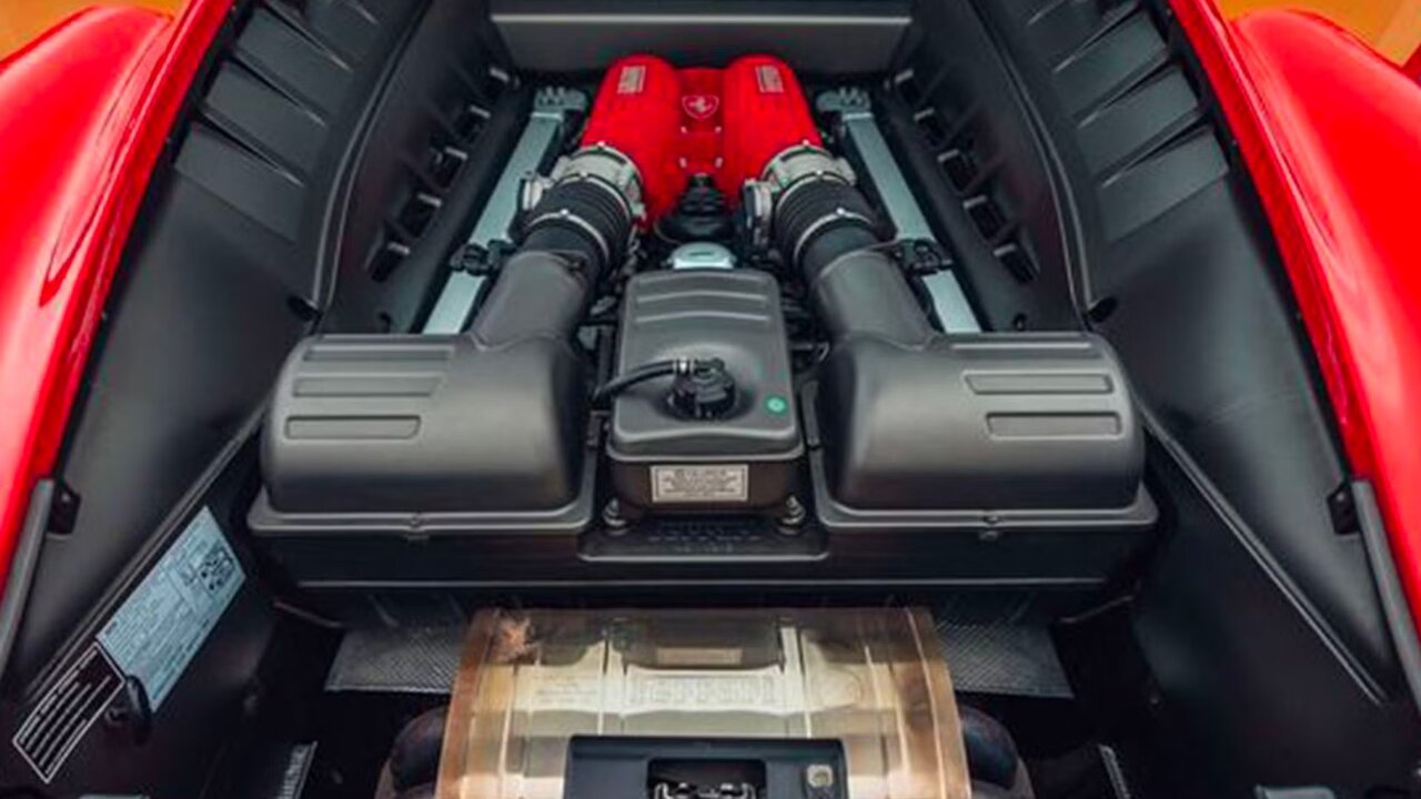 فراری دونالد ترامپ به فروش میرسد /عکس