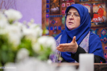 مهاجرانی: فرزندم دوتابعیتی نیست / سال آسانی در پیش نداریم / دلار 95 هزار تومانی حتما روی زندگی من هم سایه انداخته است