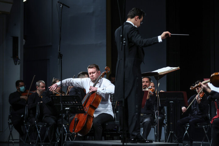 نوازندگان ایرانی ظرفیت بالایی دارند/ امیدواری برای همکاریهای هنری ایران و روسیه