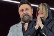 ببینید | برای اولین بار حضور همسر محمد علیزاده و معرفی عاشقانه او در کنسرت تهران