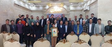 برگزاری اردوی آموزشی روسای شوراهای اسلامی کار لرستان در شهر آبادان