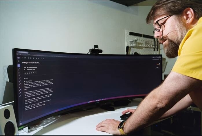 زندگی یک مرد پس از دانلود نرمافزار هوش مصنوعی نابود شد!