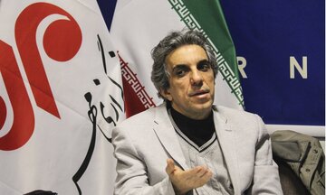 در این کتاب ۱۲۲ کتیبه ایران باستان بررسی و خوانده شده است
