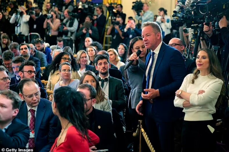 این نمایش خارقالعاده دنیا را شوکه کرد/زلنسکی ناهار نخورده رفت/چرچیل نیز برای کاخ سفید لباس رسمی نپوشید