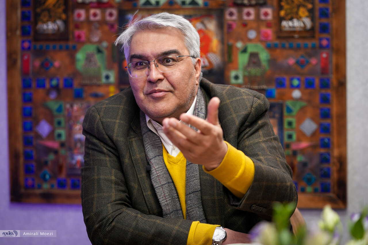 چشمانداز بازار خودرو در شرایط اقتصادی پیچیده/ کاکایی: تورم بالای ۴۰ درصد، تقاضای واقعی را از بازار فراری داد