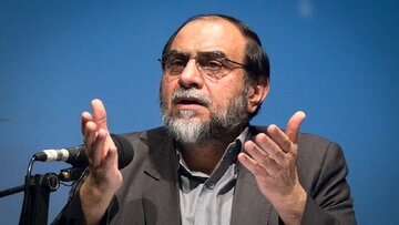 خشم رحیم پور ازغدی از مذاکرات در مسقط: ترامپ محل دقیق بوسه را برای متقاضیان روبوسی مشخص کرد/ برای مشتاقان مذاکره و آشتی با پریزیدنت وقت مناسبی است