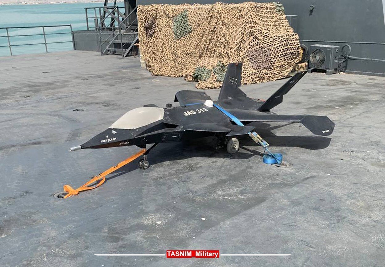رونمایی سردار تنگسیری از پهپاد جدید سپاه با قابلیت شناسایی و بمبافکن + جزئیات و عکس