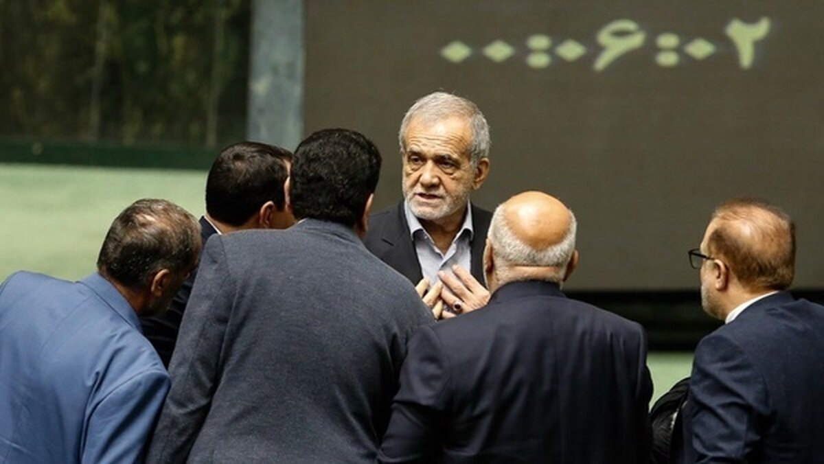 چهار پروندهای که پزشکیان با خود به سال جدید میبرد/ دو موفقیت نسبی و شکننده و دو ناکامی برای امسال/ حامیان ناامید میشوند؟