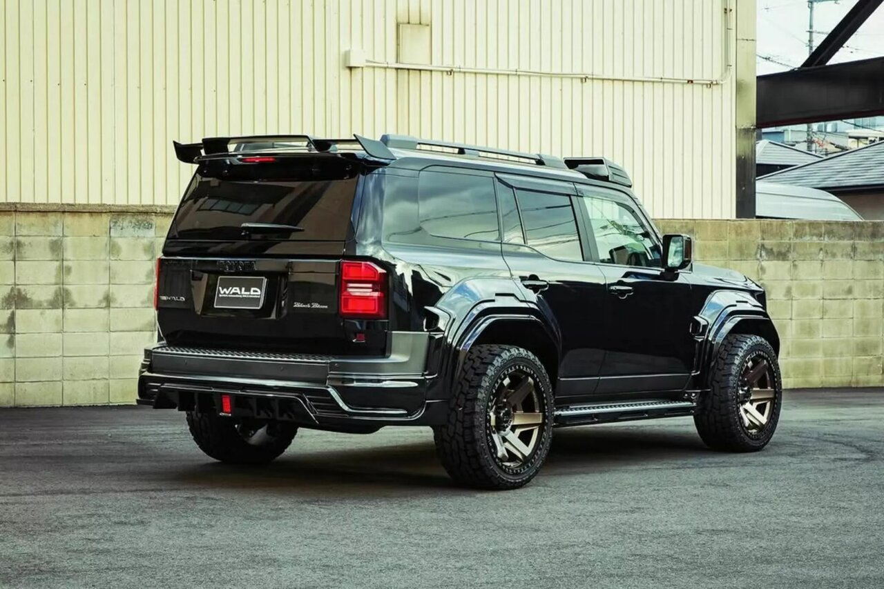 تویوتا لندکروزر پرادو خشن و اسپرت میشود /عکس