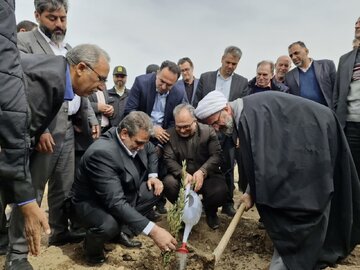 تاکید استاندار سمنان بر سه چالش بزرگ/ تغییر فرهنگ مصرف آب و مدیریت صحیح منابع ضرورت دارد
