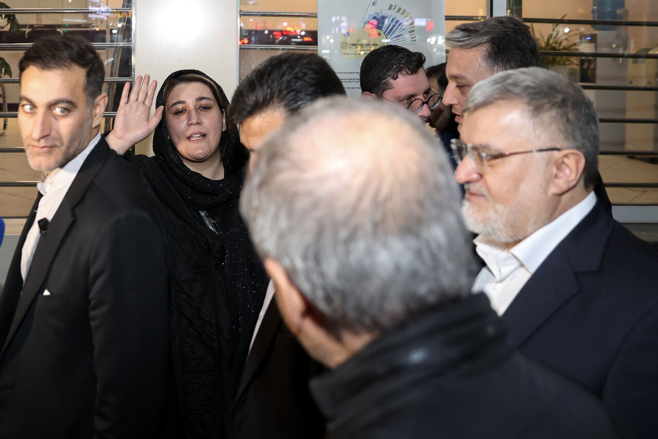 عکسی از حضور سرزده مسعود پزشکیان در بازار رودهن