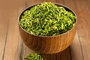 رواج فروختن خلال پسته تقلبی در بازار؛ چه چیزی جای پسته می‌فروشند؟