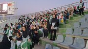 ببینید | شعار بانوان یزدی در ورزشگاه: صلی علی سترکه، چادرملو بترکه!