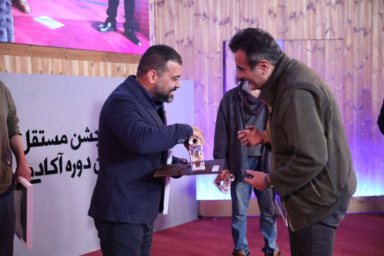 از تنوع تولید تا تائید صنوف سینمای مستند/ دایره مشکلات سینمای مستند وسیعتر شده است؟