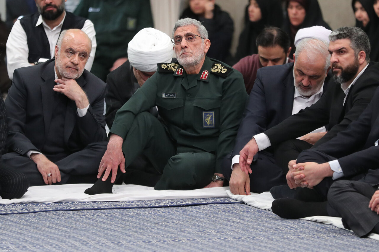 تصاویری علی لاریجانی در حاشیه دیدار رهبر انقلاب با کارگزاران نظام/ سردار قاآنی هم شکار دوربینها شد