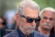 «فرامرز قریبیان» پشت میله‌های زندان در «امشب اشکی می‌ریزد»+عکس