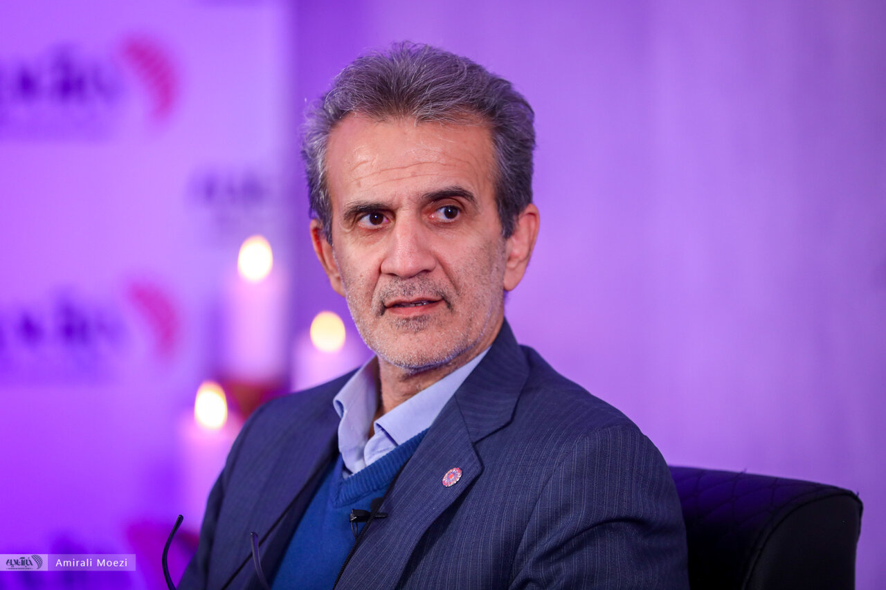 جنگ و معیشت کارگران ایرانی؛ «دولت چتر حمایتی را بر سر کارگران بگستراند»/ راهکارهایی برای احیای معیشت کارگران 2