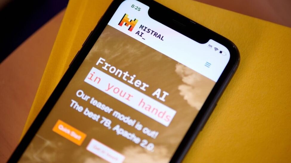 از رقیب فرانسوی ChatGPT چه میدانید؟