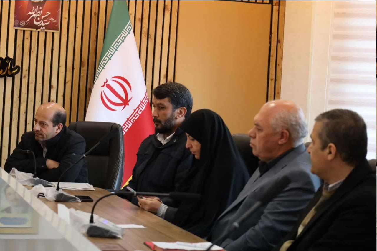 برگزاری  نمایشگاه گلخانهسازی، گل، گیاه و ماهیان زینتی در شهرکرد