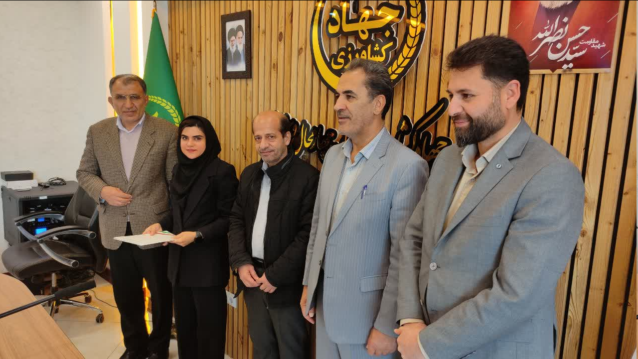 برگزاری  نمایشگاه گلخانهسازی، گل، گیاه و ماهیان زینتی در شهرکرد