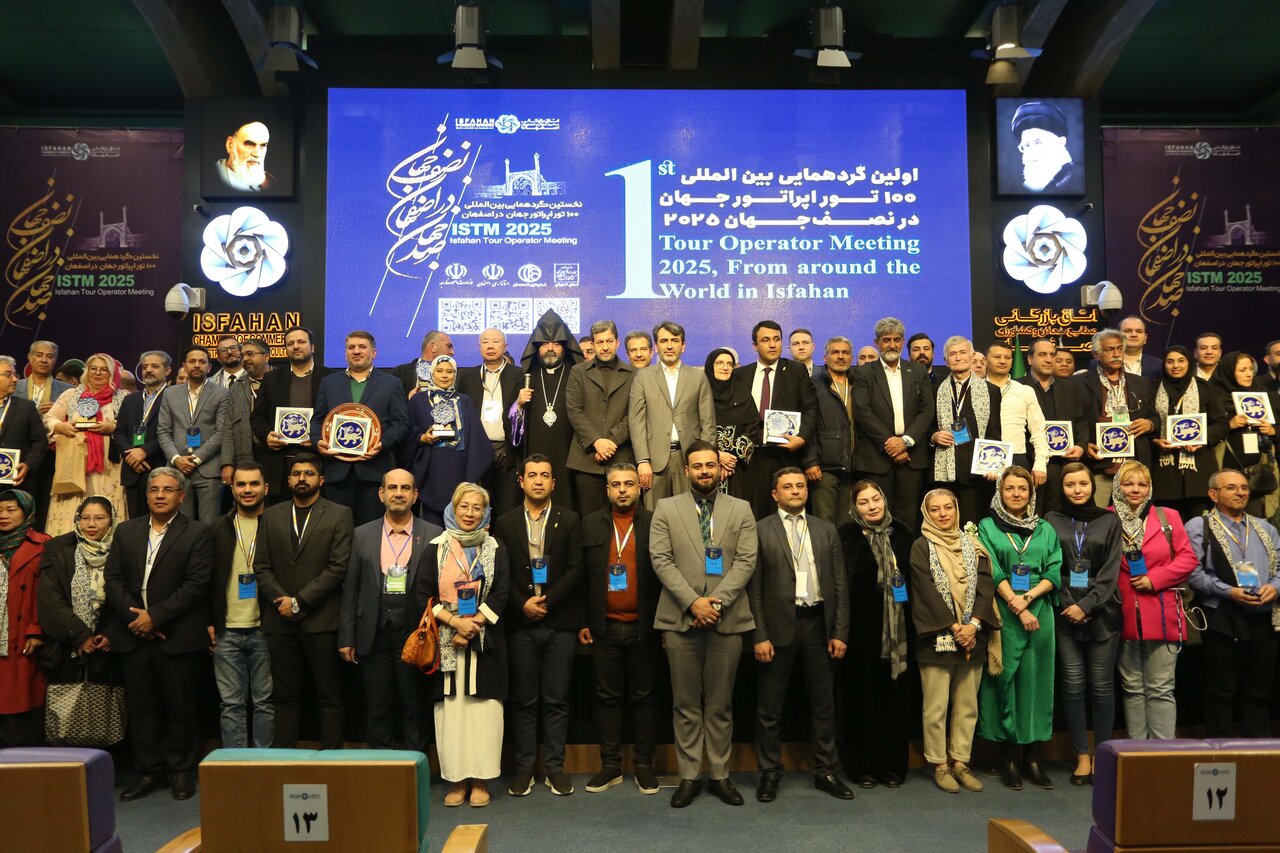 گردشگران خارجی از «نصف جهان» چه گفتند (۱) / «میخواهم به اصفهان برگردم» ترند شد!