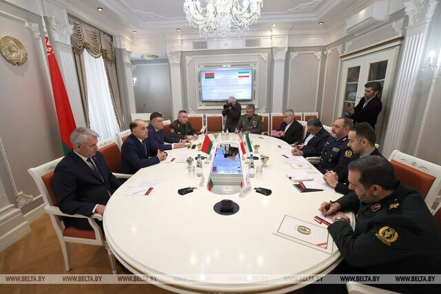 وزرای دفاع ایران و بلاروس سند همکاری دفاعی امضا کردند + جزئیات و عکس