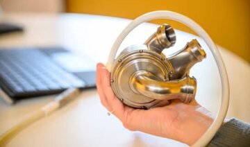 رکوردِ زنده ماندن با قلب مصنوعی ثبت شد/ مورد عجیب مرد ۴۰ ساله رکوردِ زنده ماندن با قلب مصنوعی ثبت شد/ مورد عجیب مرد ۴۰ ساله