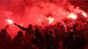 ببینید | آتش بازی هواداران اتلتیکومادرید بیرون ورزشگاه متروپولیتانو پیش از بازی با بارسلونا