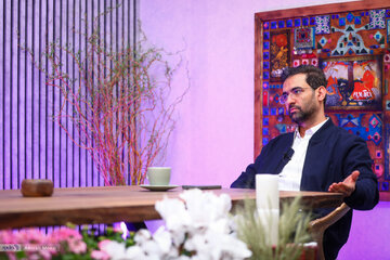 آذری جهرمی: در دولت به شدت حسادت وجود دارد / گفته بودند تا زنده ایم نمی گذاریم آذری جهرمی در دولت باشد / در جمع بندی پزشکیان برای حضور در دولت نبودم